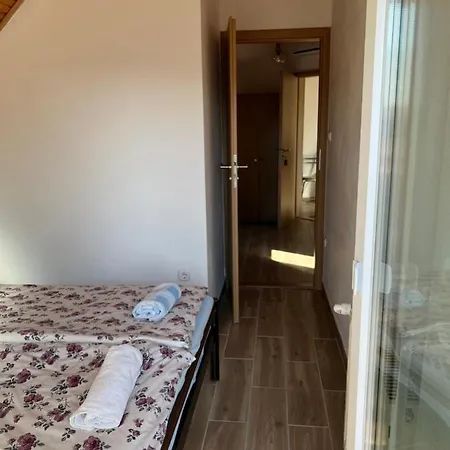 Csikos Apartment