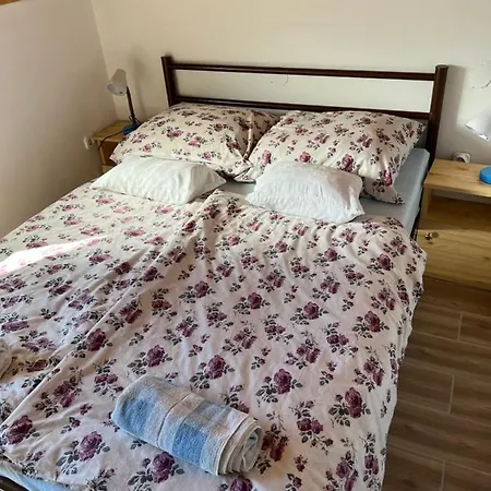 Csikos Apartman *