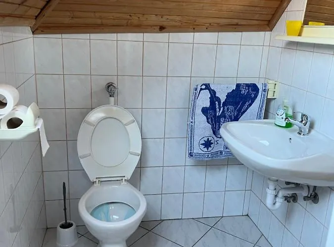 Csikos Apartament *
