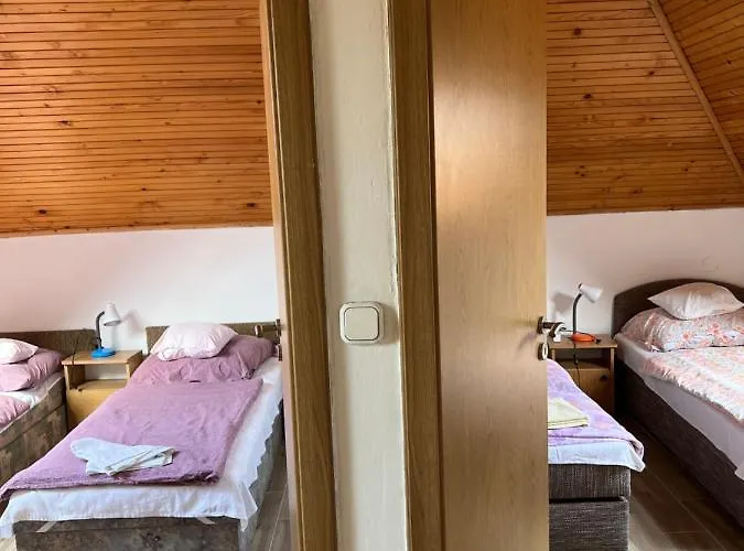 Csikos Apartament Gyenesdiás