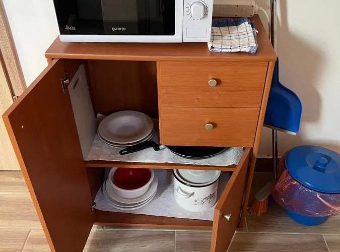 Csikos Apartament *
