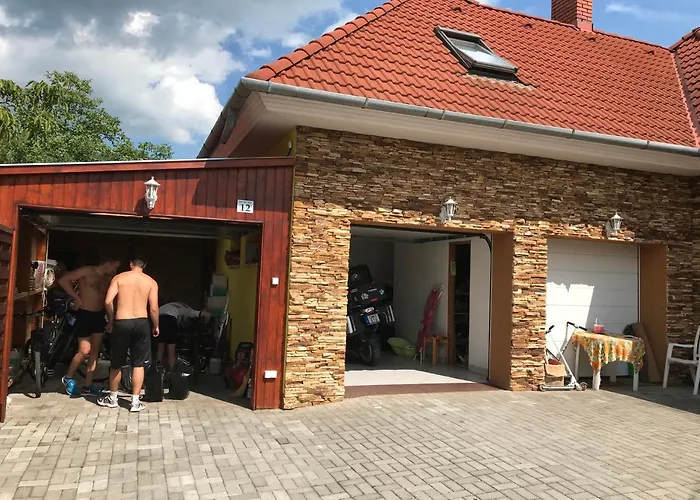 Csikos Apartament Gyenesdiás